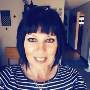 Meet your Posher, Cathy